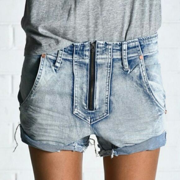 One Teaspoon Super Freaks in Fiasco Ripped Jean Denim Short Size 26 Grunge - Picture 1 of 10